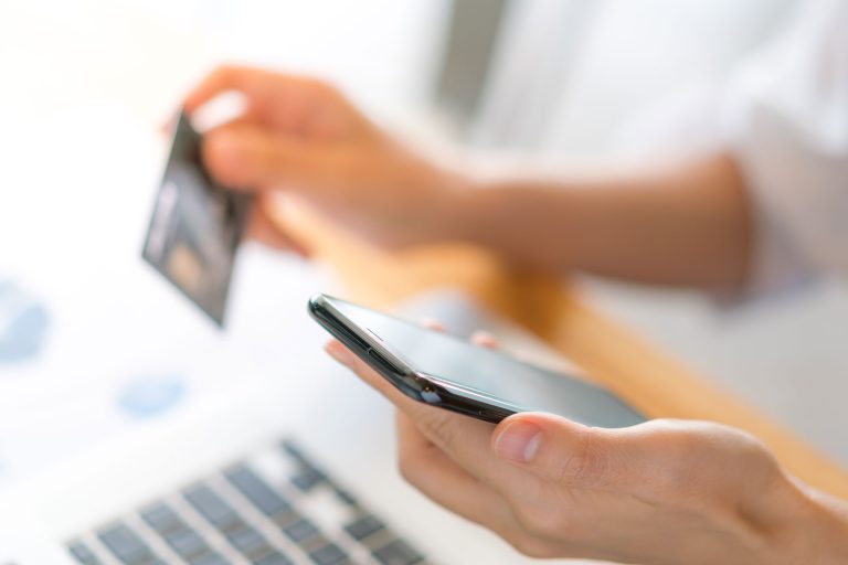¿Qué es la emisión y la adquirencia ‘as a service’ en los medios de pago?